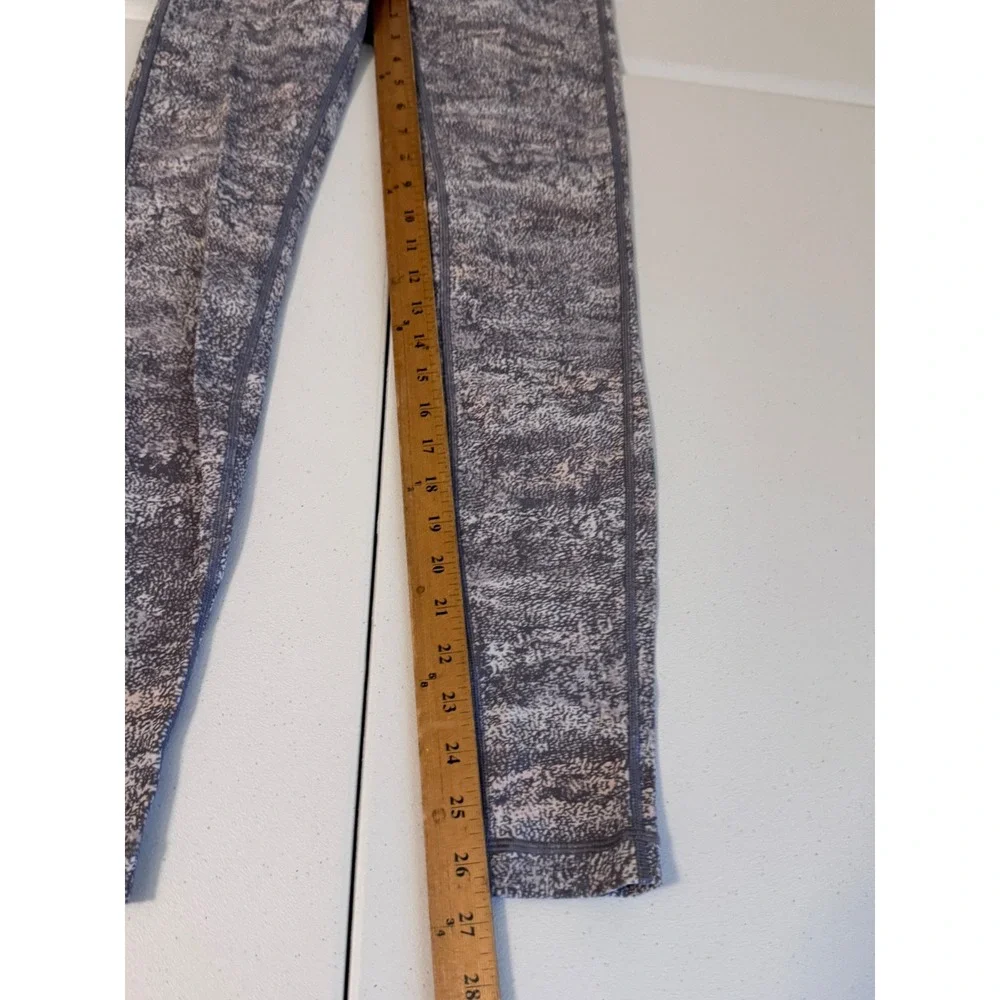 Lululemon High Rise Leggings Grey White Abstract Print Full Length‎ Size 4 G3
